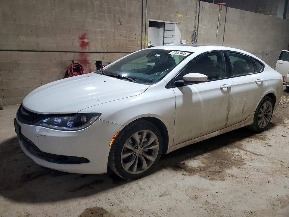 CHRYSLER 200 2015 with VIN 1C3CCCDG2FN731980 - Photo from auction