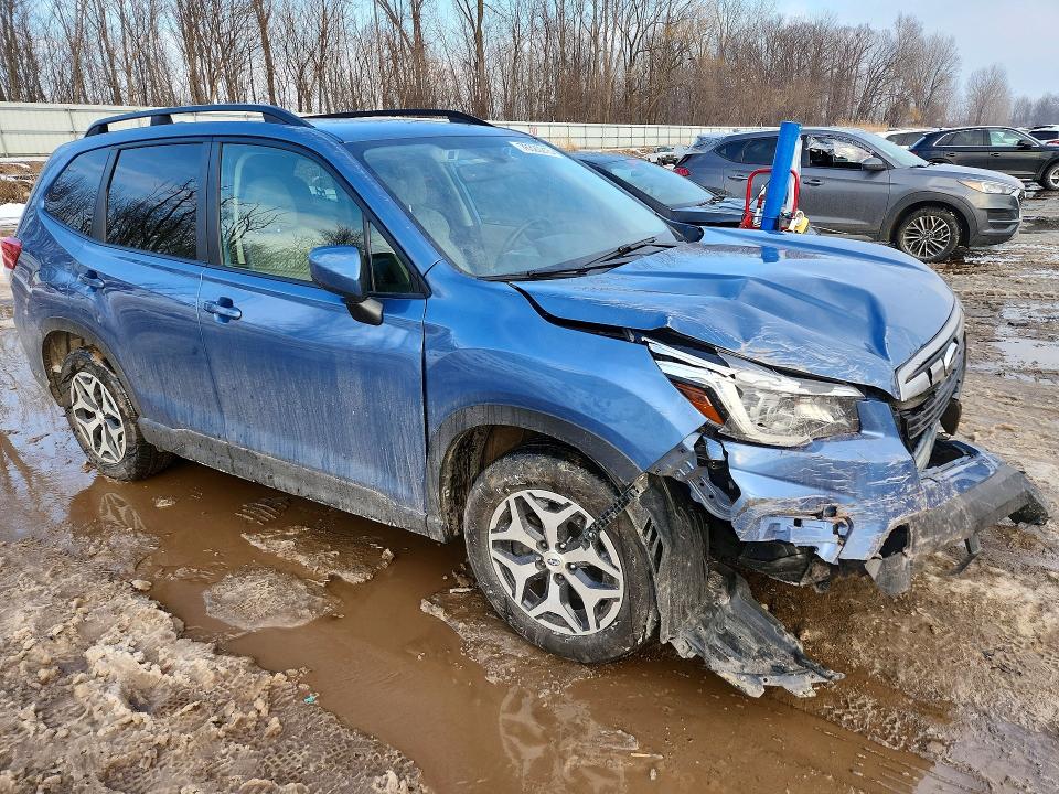 Photo 4 from auction – 2020 SUBARU FORESTER P with VIN JF2SKAJC7LH465416