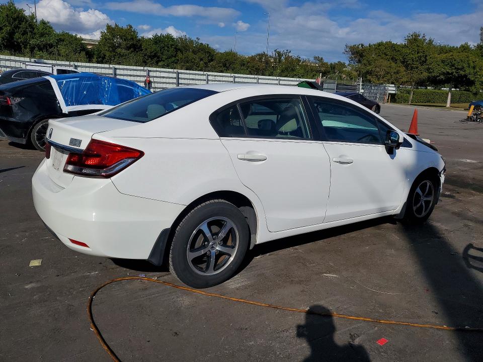 Фото 3 с аукциона – 2015 HONDA CIVIC с VIN 19XFB2F71FE085144