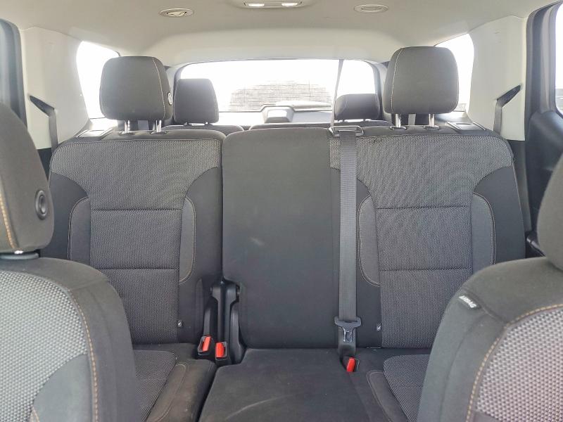 Photo 10 from auction – 2018 CHEVROLET TRAVERSE with VIN 1GNERFKW4JJ107636