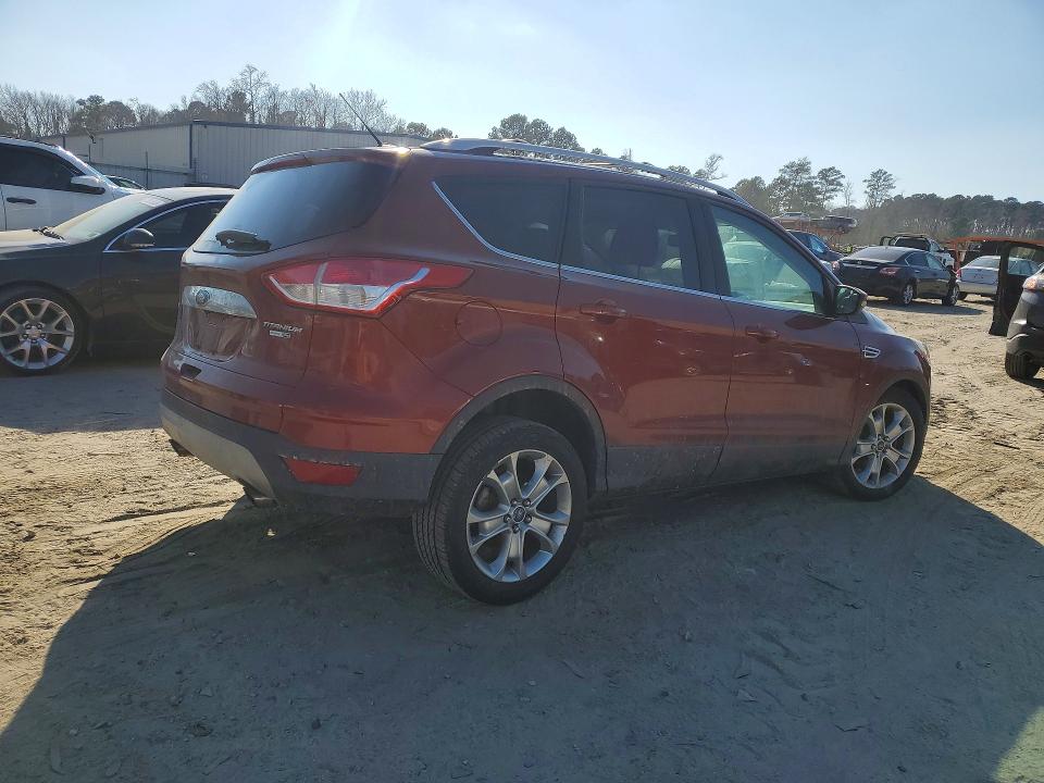 Photo 3 from auction – 2015 FORD ESCAPE with VIN 1FMCU9J96FUB27643