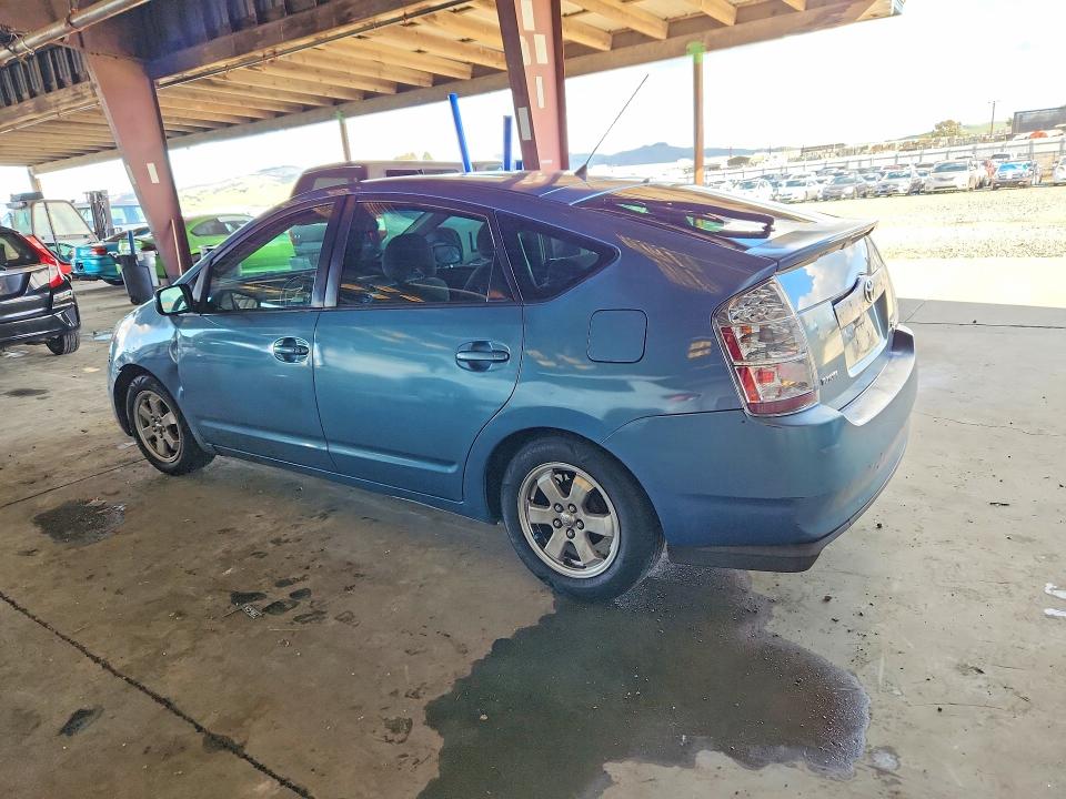 Photo 2 from auction – 2005 TOYOTA PRIUS with VIN JTDKB20U253016126