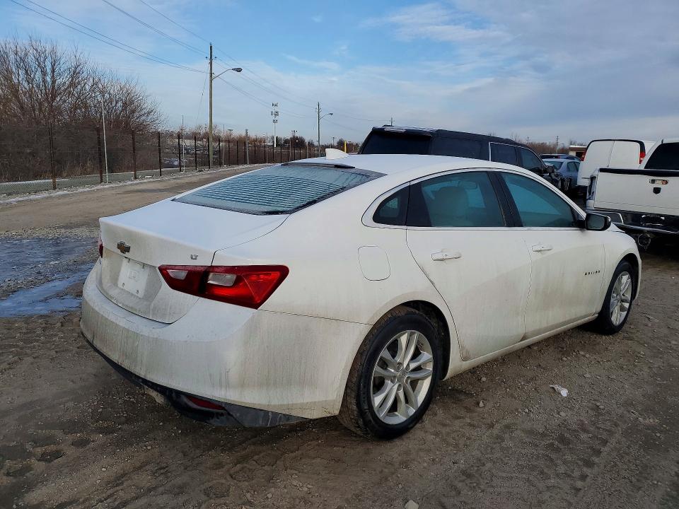 Photo 3 from auction – 2016 CHEVROLET MALIBU with VIN 1G1ZE5ST7GF293182