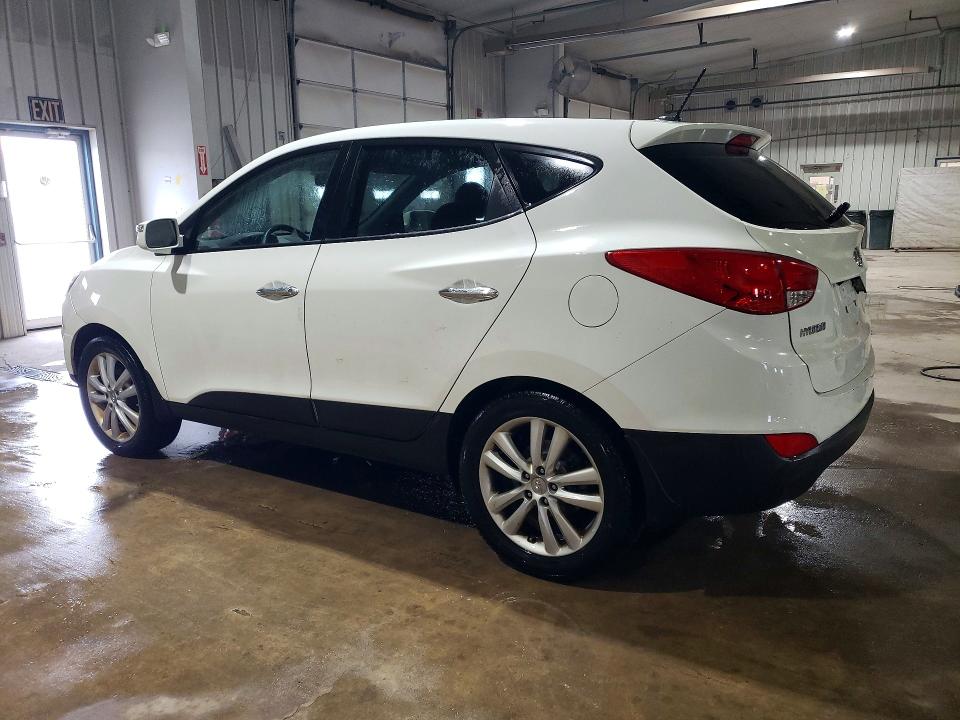 Photo 2 from auction – 2010 HYUNDAI TUCSON GLS with VIN KM8JUCAC3AU046737