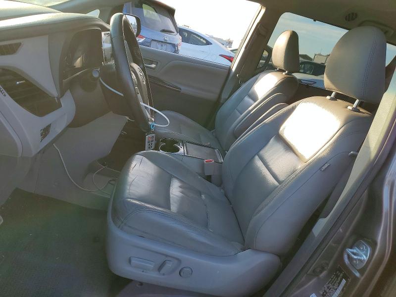 Zdjęcie 7 z aukcji – 2016 TOYOTA SIENNA XLE z VIN 5TDYK3DC6GS699385