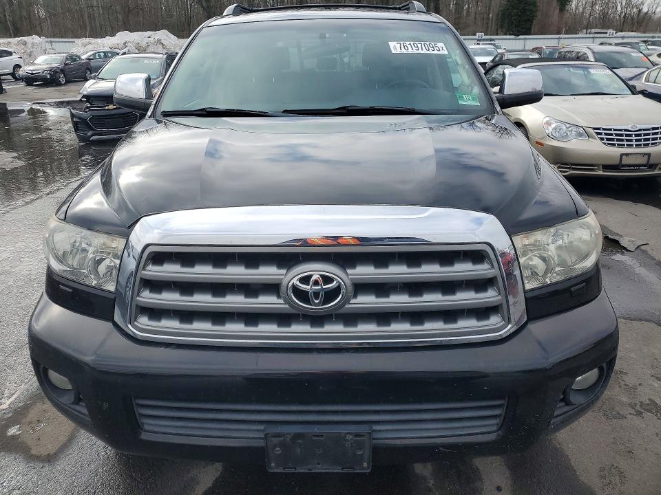 Photo 5 from auction – 2016 TOYOTA SEQUOIA with VIN 5TDJY5G14GS127141