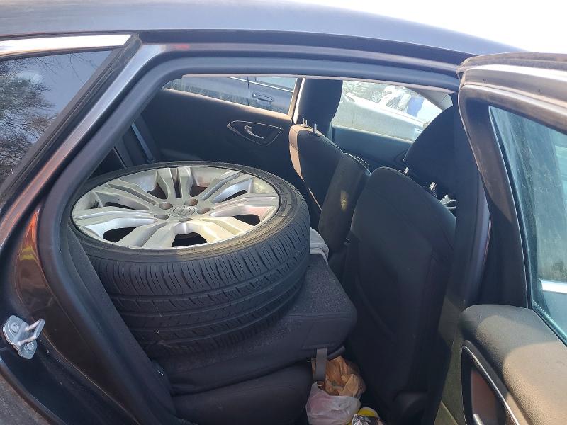 Photo 10 from auction – 2015 CHRYSLER 200 with VIN 1C3CCCAB0FN753453