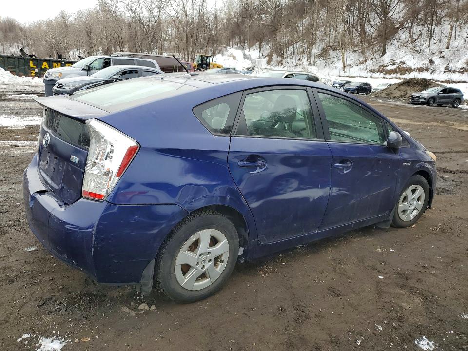 Photo 3 from auction – 2010 TOYOTA PRIUS with VIN JTDKN3DU3A0028434