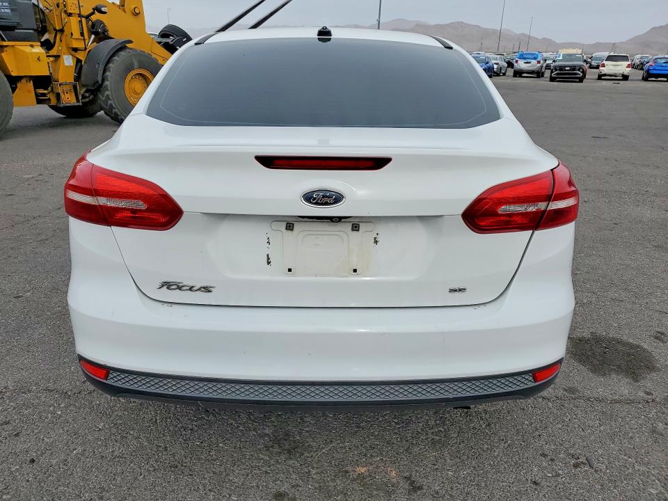 Photo 6 from auction – 2016 FORD FOCUS SE with VIN 1FADP3F25GL365165