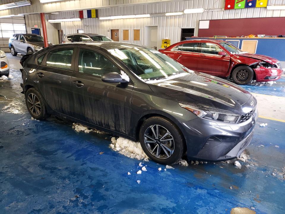 Photo 4 from auction – 2024 KIA FORTE with VIN 3KPF24AD6RE836462