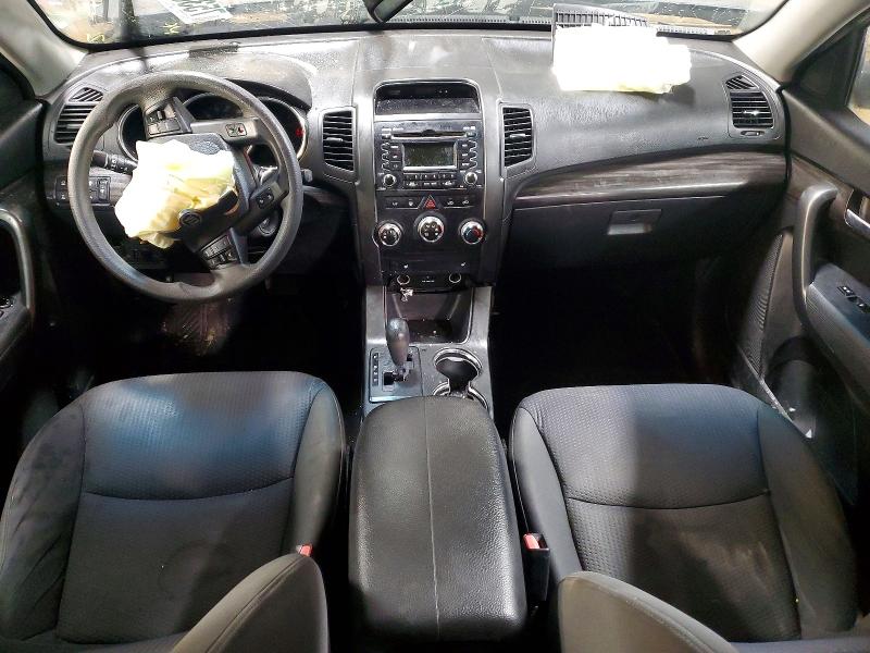 Photo 8 from auction – 2012 KIA SORENTO with VIN 5XYKTCA61CG185582