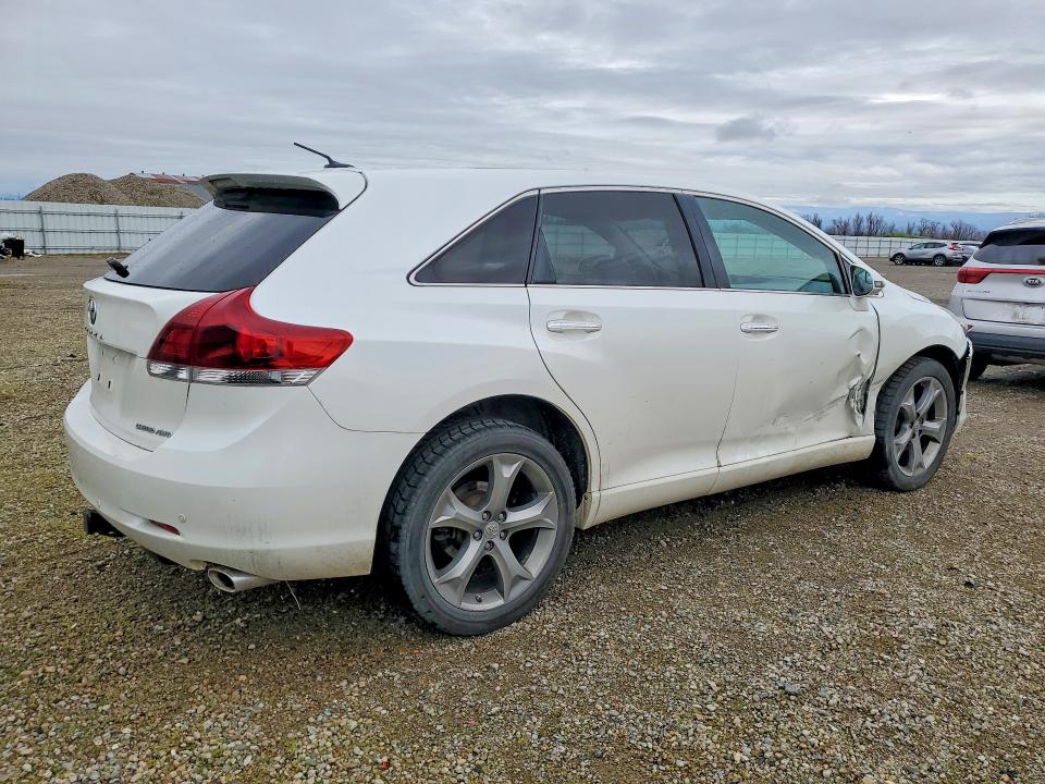 Photo 3 from auction – 2014 TOYOTA VENZA with VIN 4T3BK3BB6EU095900