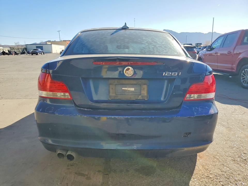 Zdjęcie 6 z aukcji – 2011 BMW 128 z VIN WBAUP7C55BVK78988