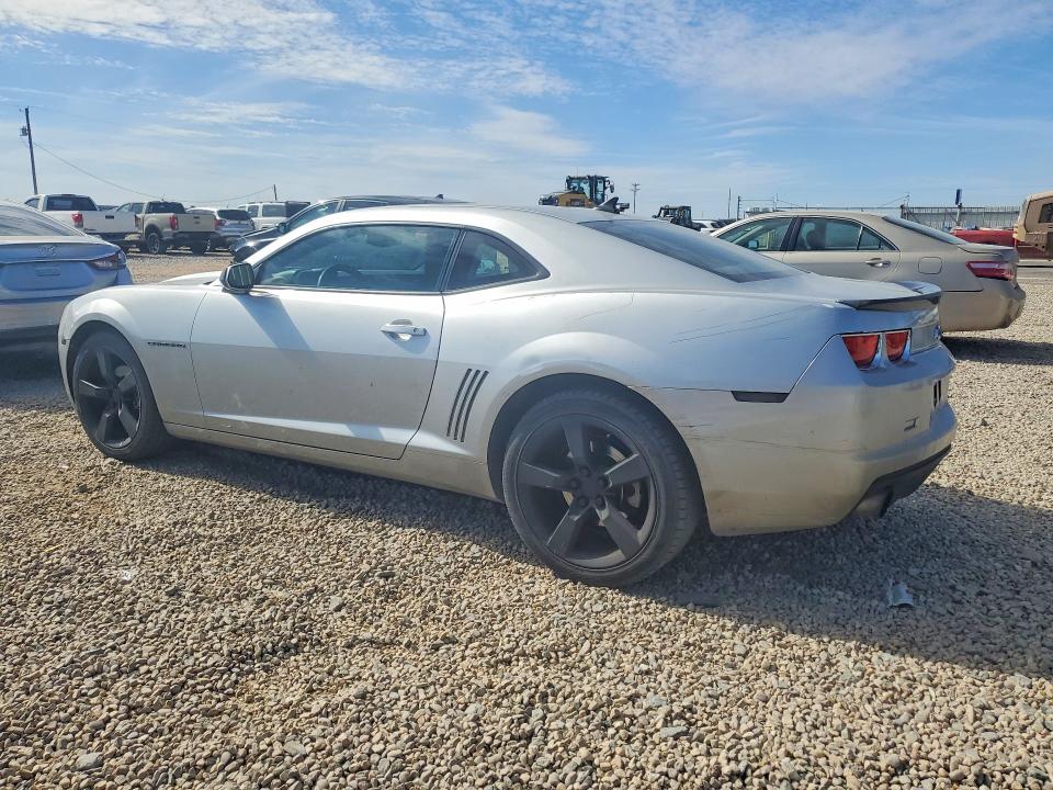 Фото 2 с аукциона – 2010 CHEVROLET CAMARO LS с VIN 2G1FE1EV0A9200527