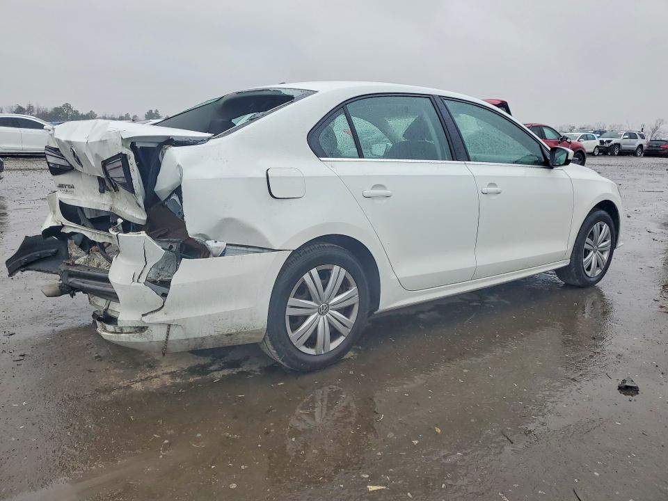 Photo 3 from auction – 2017 VOLKSWAGEN JETTA with VIN 3VW2B7AJXHM262553