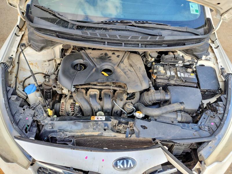 Photo 11 from auction – 2016 KIA FORTE LX with VIN KNAFK5A8XG5631953
