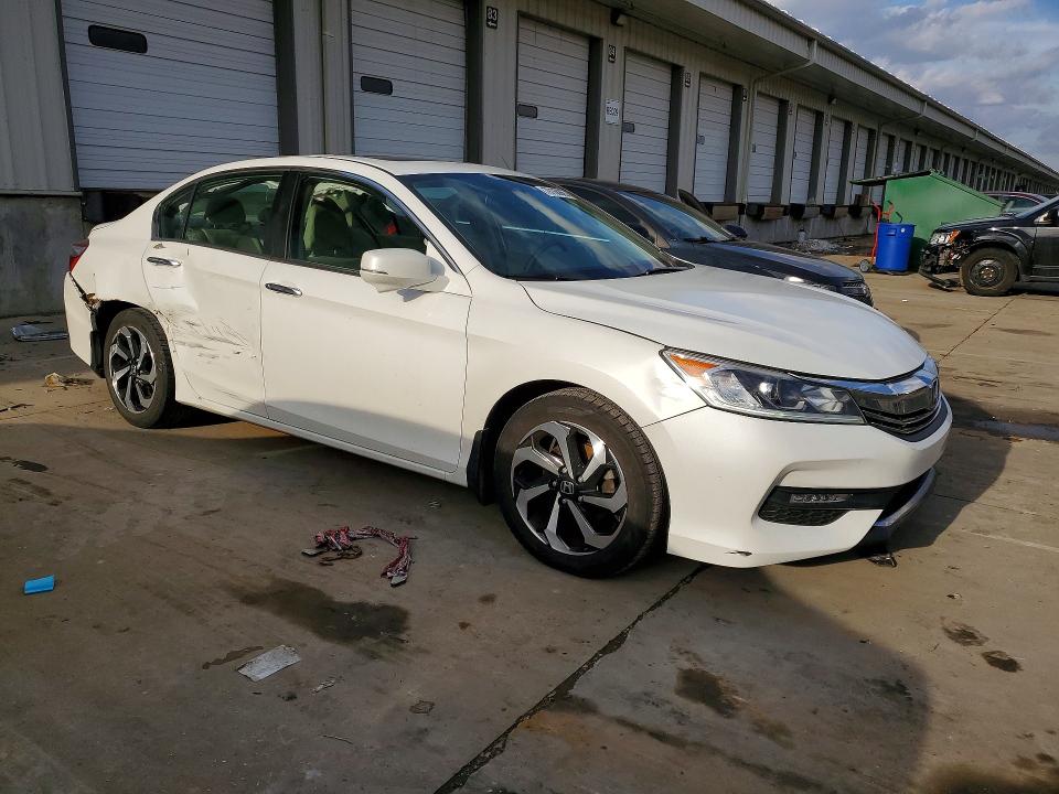 Photo 4 from auction – 2016 HONDA ACCORD EXL with VIN 1HGCR2F82GA056636