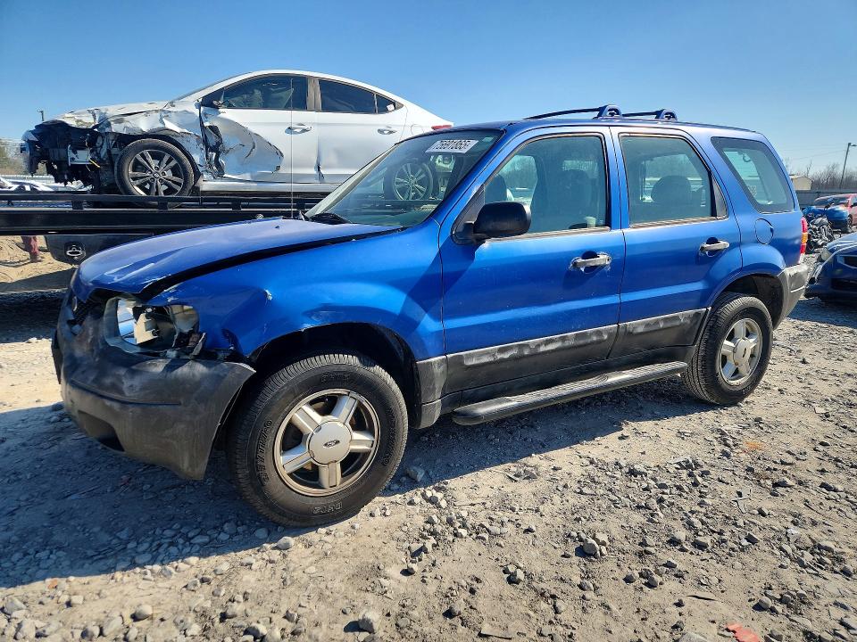 FORD ESCAPE XLS 2003 with VIN 1FMYU02123KC96785 - Photo from auction