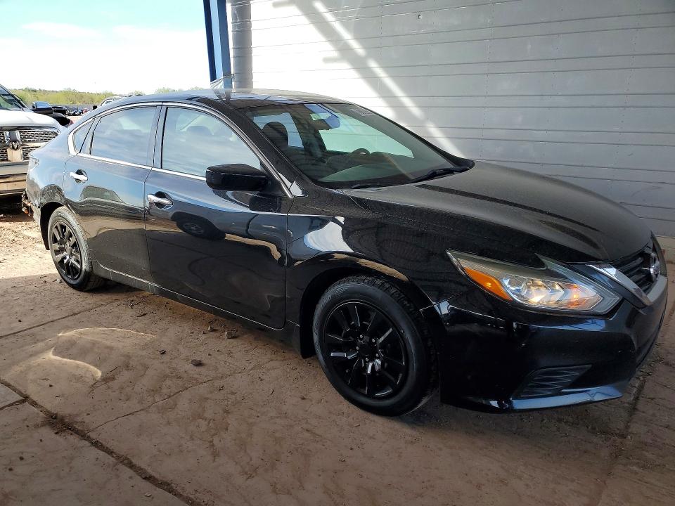 Photo 4 from auction – 2018 NISSAN ALTIMA with VIN 1N4AL3AP4JC259766