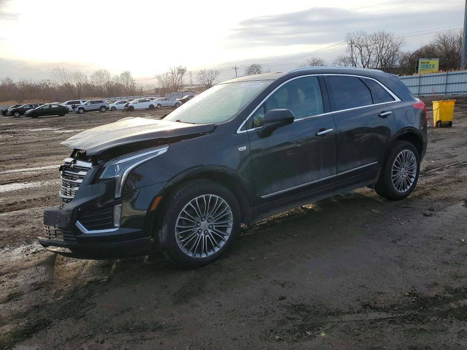 CADILLAC XT5 2017 with VIN 1GYKNBRSXHZ303752 - Photo from auction