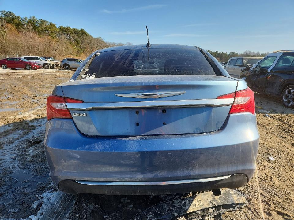 Photo 6 from auction – 2011 CHRYSLER 200 LIMITE with VIN 1C3BC2FB5BN575998