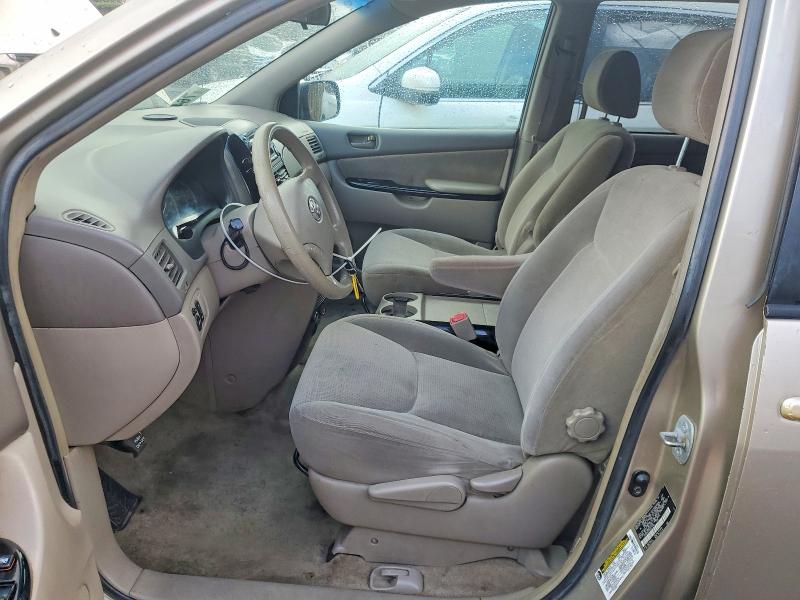 Photo 7 from auction – 2005 TOYOTA SIENNA with VIN 5TDZA23C35S271158