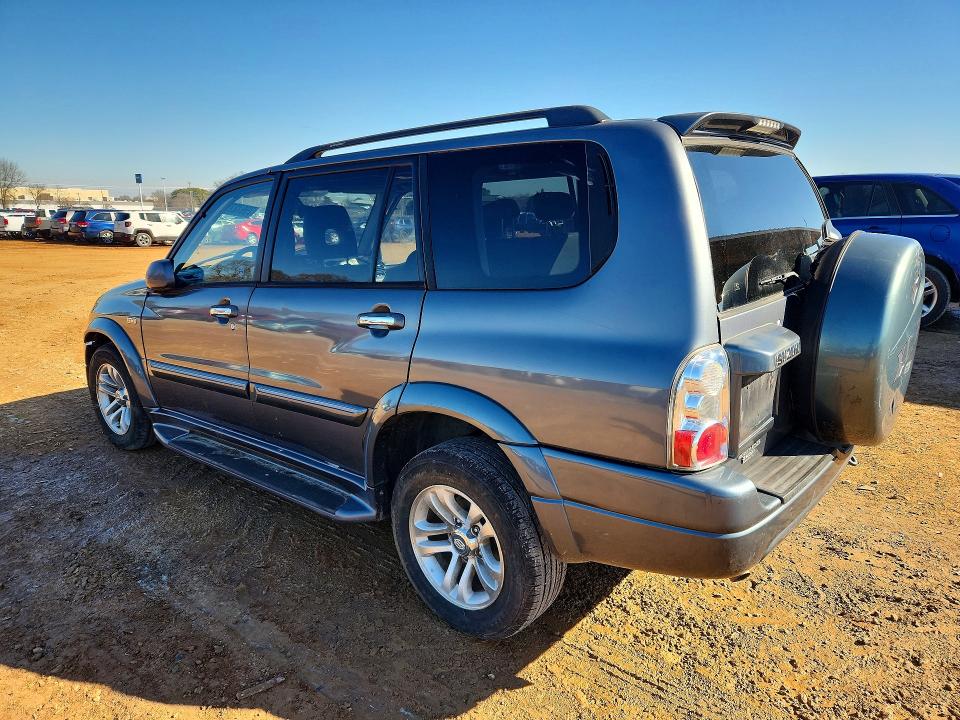 Photo 2 from auction – 2004 SUZUKI XL7 with VIN JS3TY92V344104694