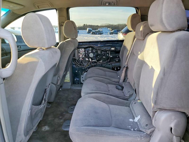 Photo 11 from auction – 2005 TOYOTA SIENNA with VIN 5TDZA23C35S244221