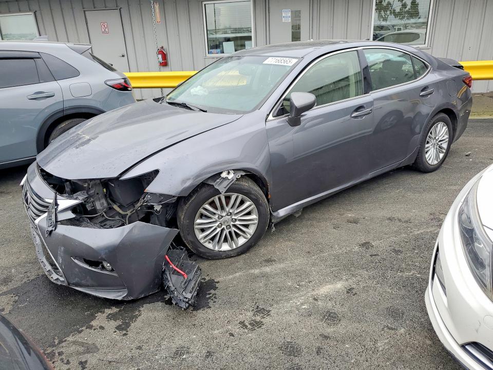 LEXUS ES 350 2016 with VIN JTHBK1GG3G2215560 - Photo from auction