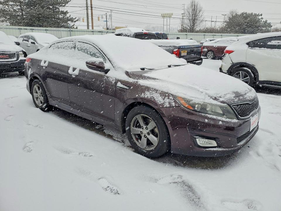 Photo 4 from auction – 2014 KIA OPTIMA with VIN 5XXGM4A70EG305669