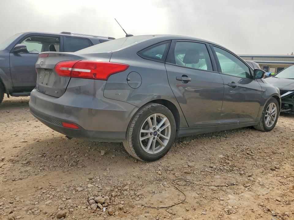 Photo 3 from auction – 2017 FORD FOCUS with VIN 1FADP3F26HL237244