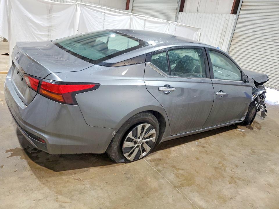 Photo 3 from auction – 2023 NISSAN ALTIMA S with VIN 1N4BL4BV6PN306316