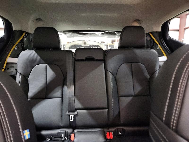 Photo 10 from auction – 2026 VOLVO XC40 with VIN YV4L12UK1T2740132