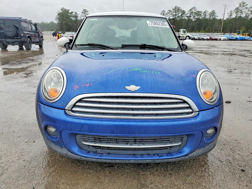 Photo 5 from auction – 2013 MINI COOPER with VIN WMWSU3C59DT677684
