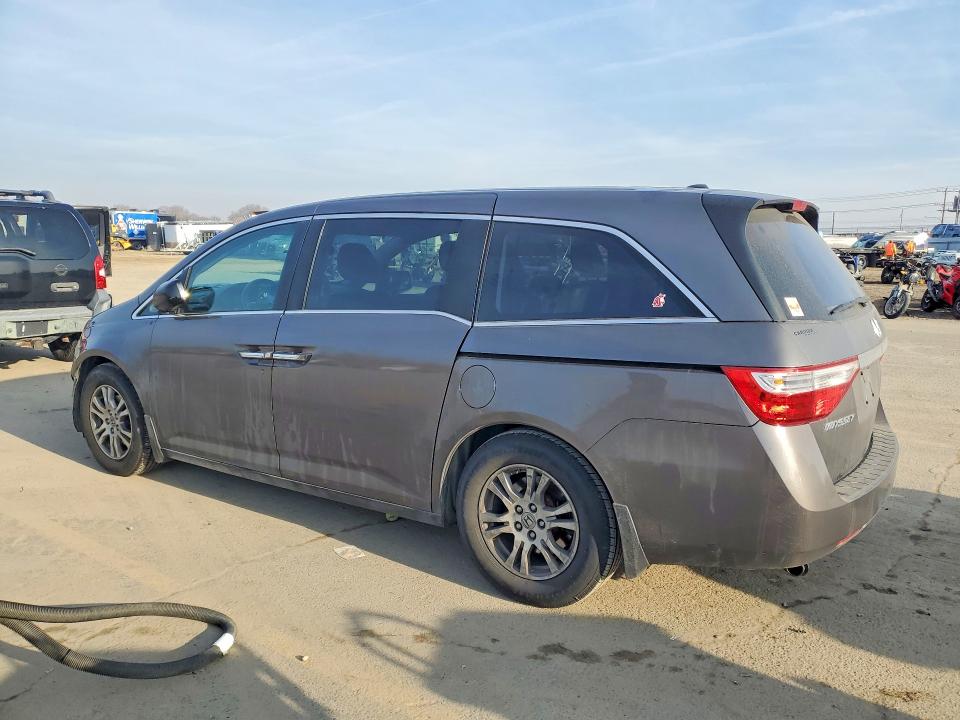 Photo 2 from auction – 2013 HONDA ODYSSEY EX with VIN 5FNRL5H60DB018140