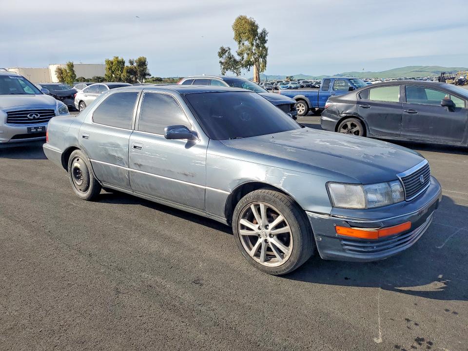 Photo 4 from auction – 1992 LEXUS LS with VIN JT8UF11E5N0100276