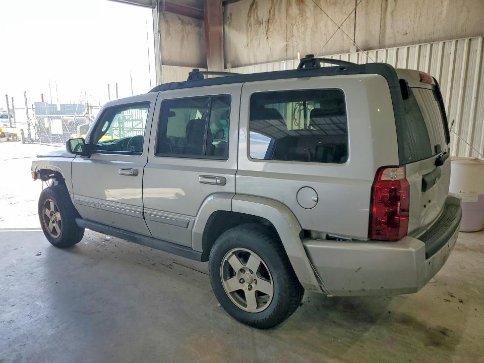 Photo 2 from auction – 2010 JEEP COMMANDER with VIN 1J4RH4GK8AC104292