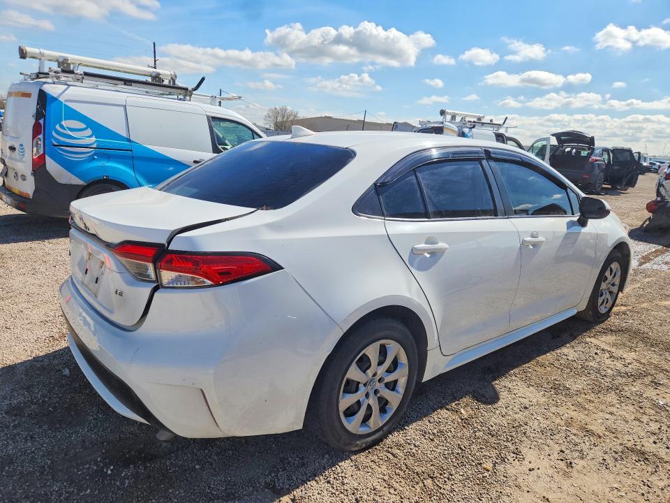 Photo 3 from auction – 2022 TOYOTA COROLLA LE with VIN JTDEPMAE2NJ195135