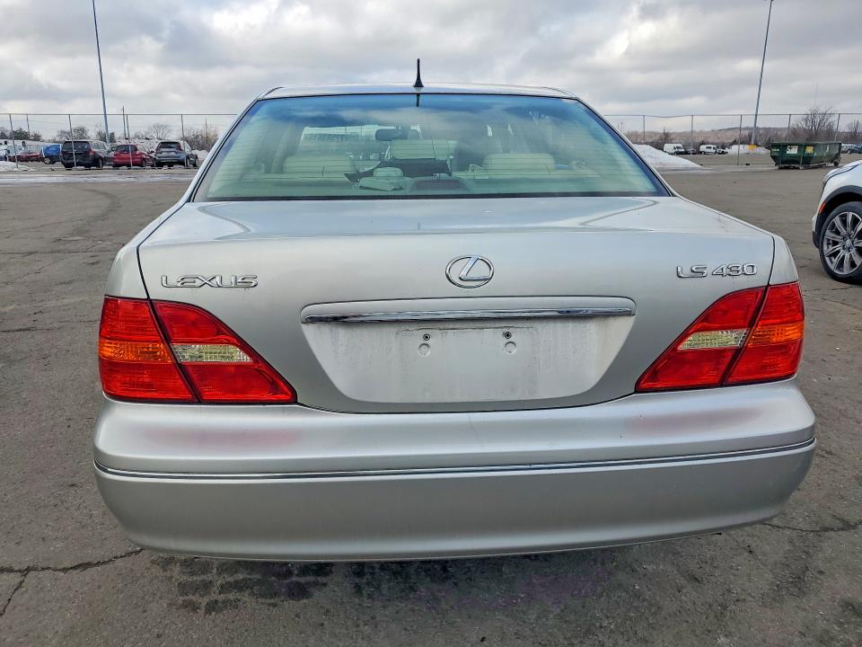 Photo 6 from auction – 2002 LEXUS LS 430 with VIN JTHBN30F320072330