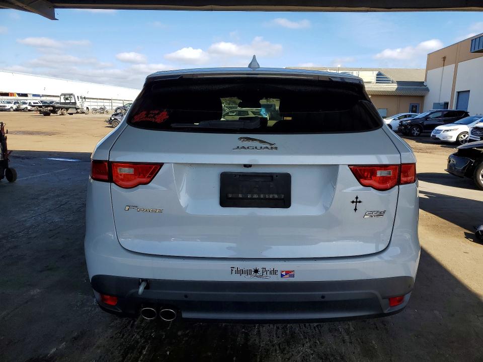 Photo 6 from auction – 2017 JAGUAR F-PACE PRE with VIN SADCK2BN8HA085952