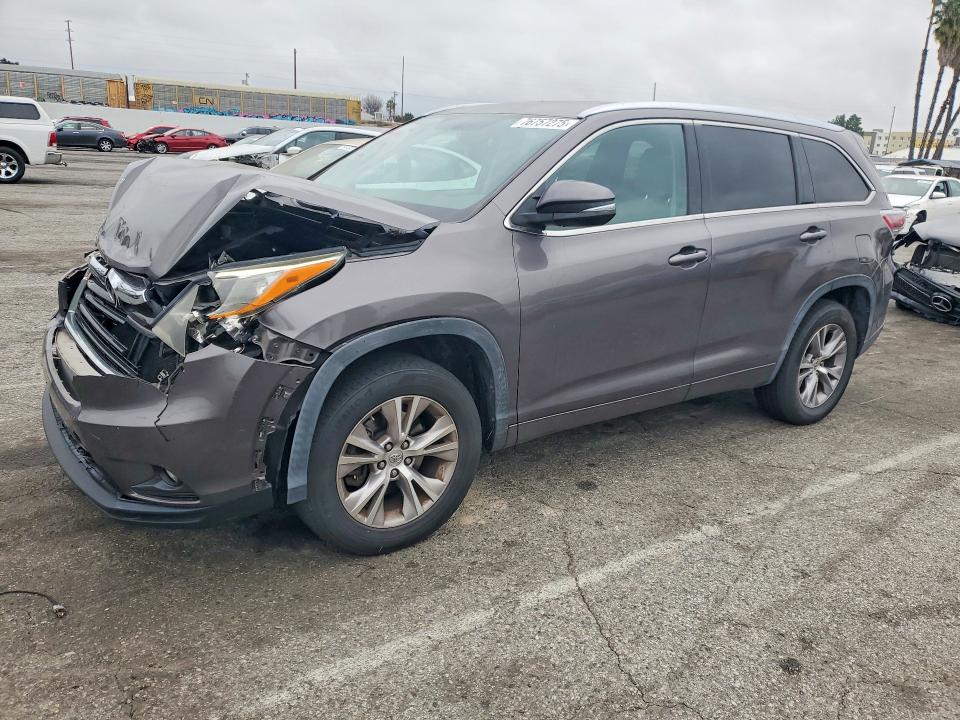 TOYOTA HIGHLANDER 2015 with VIN 5TDKKRFH0FS097825 - Photo from auction