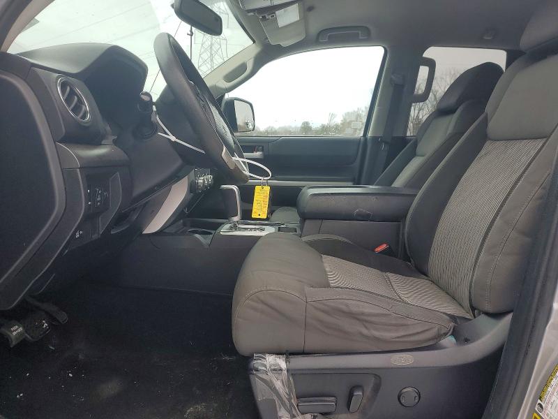 Photo 7 from auction – 2014 TOYOTA TUNDRA with VIN 5TFUY5F18EX396961