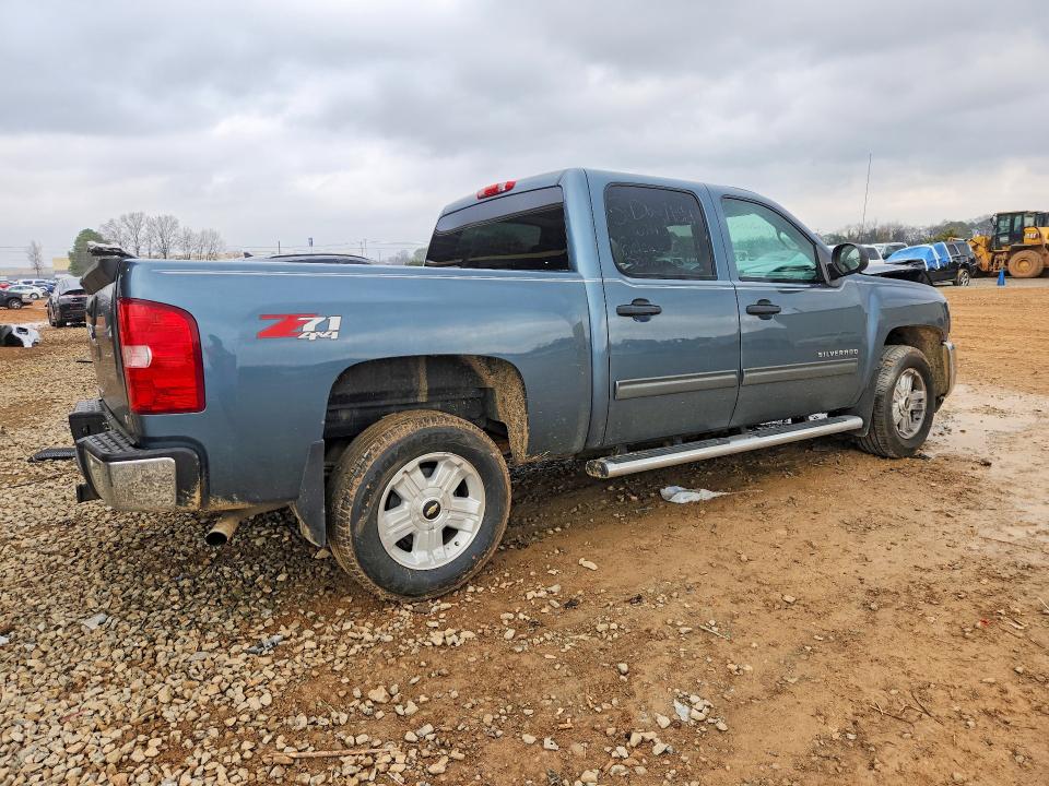 Photo 3 from auction – 2013 CHEVROLET SILVERADO with VIN 3GCPKSE7XDG326965