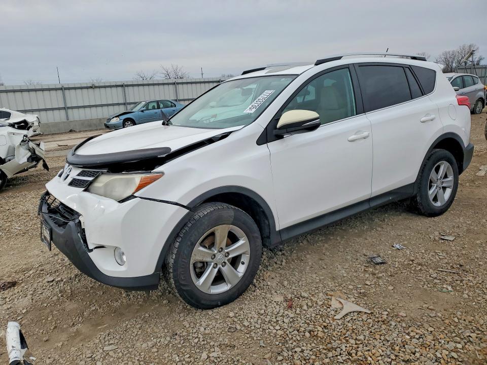 TOYOTA RAV4 2014 with VIN 2T3RFREV0EW179643 - Photo from auction
