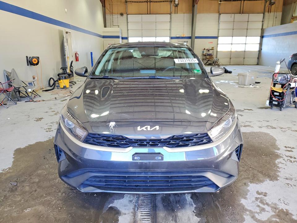 Photo 5 from auction – 2023 KIA FORTE LX with VIN 3KPF24AD4PE588919