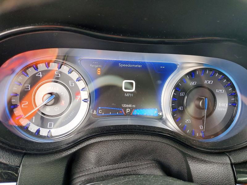Photo 9 from auction – 2019 CHRYSLER 300 with VIN 2C3CCABG2KH625944