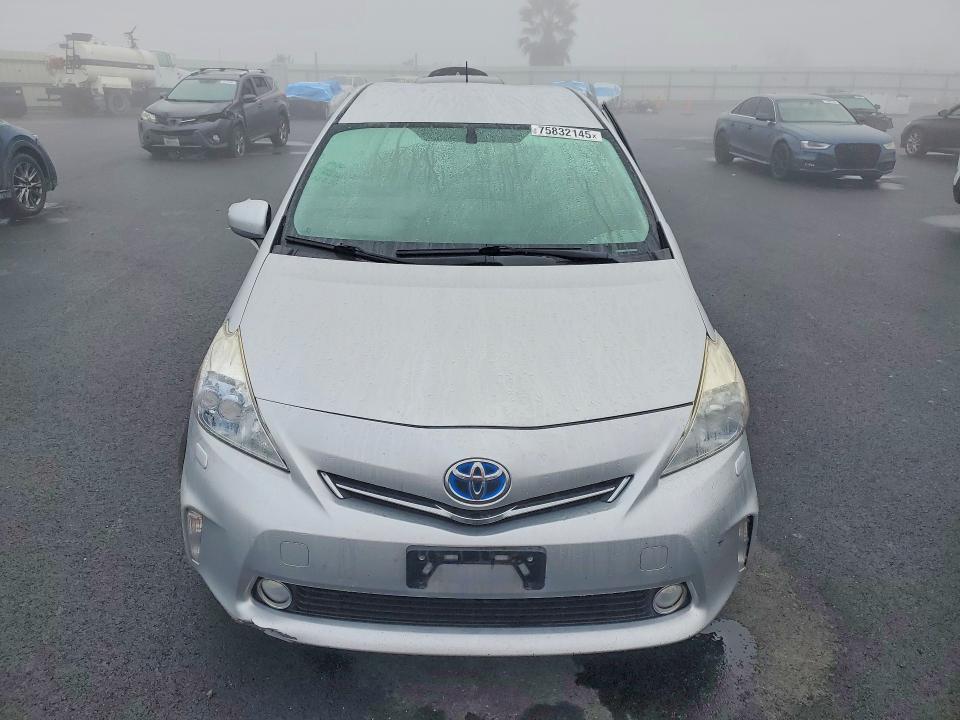 Photo 5 from auction – 2012 TOYOTA PRIUS V with VIN JTDZN3EU9C3103314
