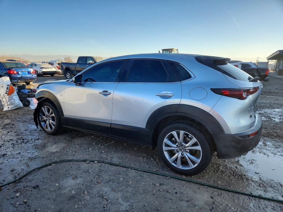 Photo 2 from auction – 2020 MAZDA CX-30 with VIN 3MVDMBCL2LM117926