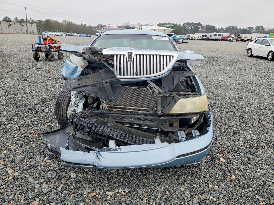 Photo 5 from auction – 2011 LINCOLN TOWN CAR S with VIN 2LNBL8CV2BX765247