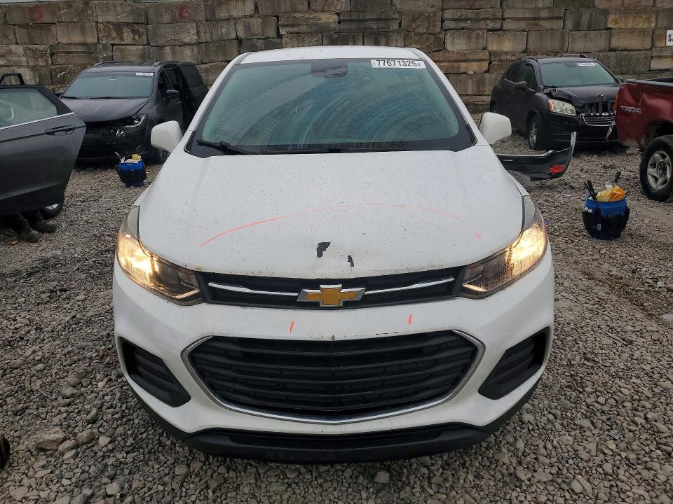 Photo 5 from auction – 2018 CHEVROLET TRAX with VIN 3GNCJKSB5JL170810